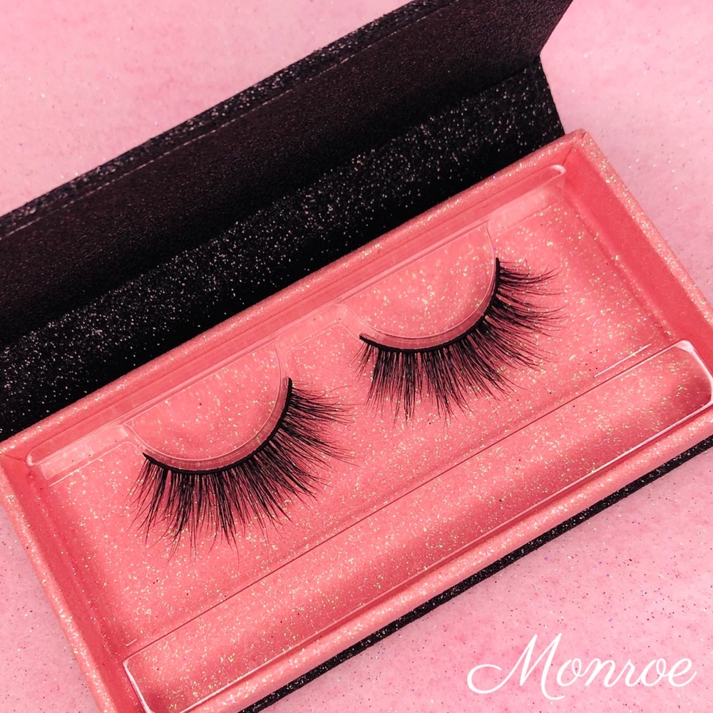 Jemai Cosmetics 3D Mink Eyelashes - “Monroe” ✨💕